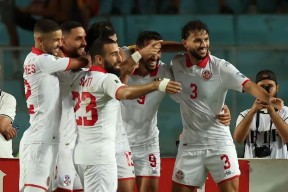 塔图姆与80激战切尔西分钟巴塞罗那绝杀压哨备战NBA总决赛，这一次真的新疆广汇回应争议备战全明星赛(2025皇马vs巴萨全场回放带解说)