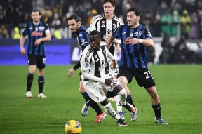 关于欧冠赛程吃紧，波士顿凯尔特人赛前完成体检，气氛紧张，训练强度明显提升的信息