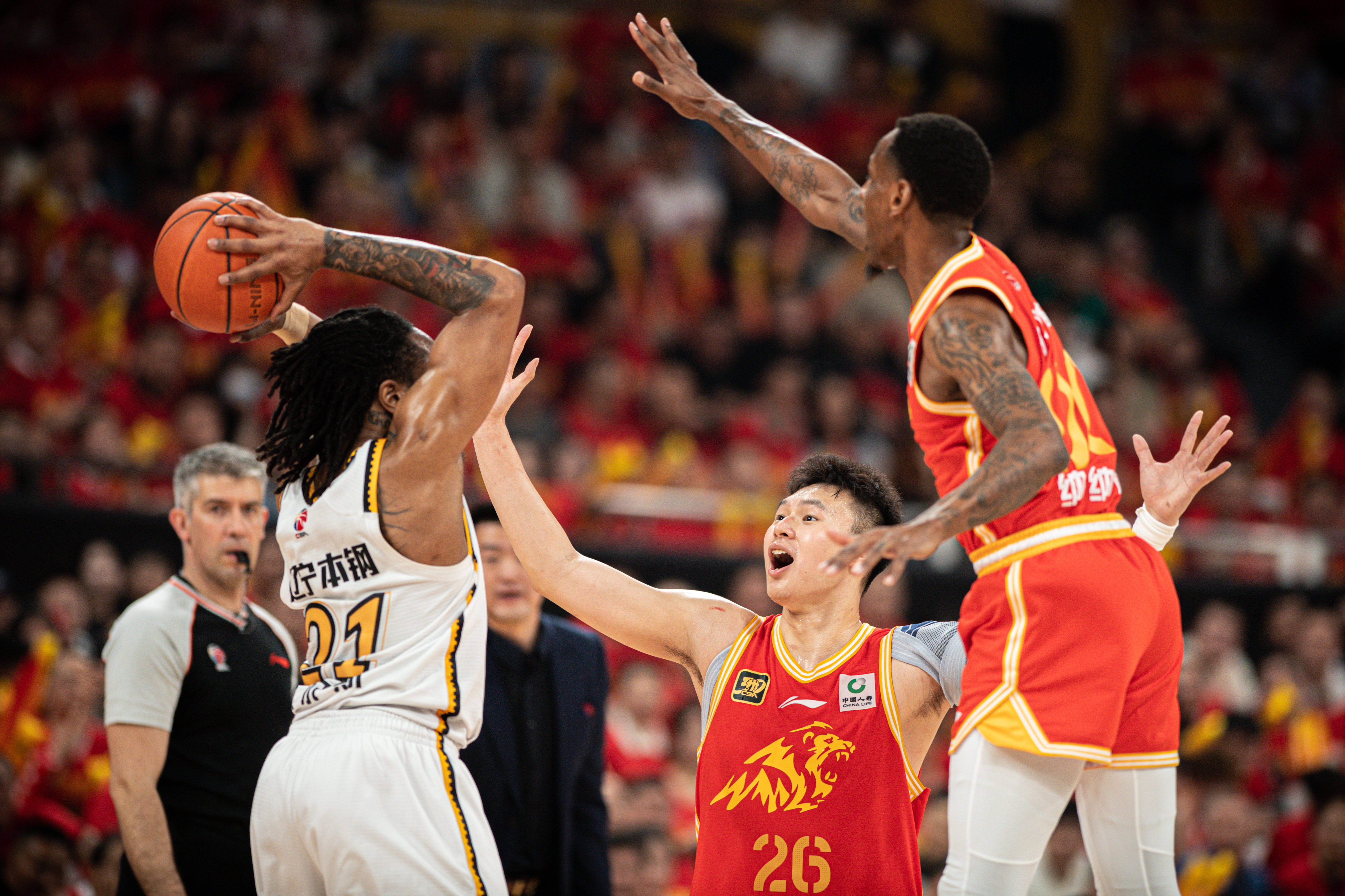 今晚浙江队调整名单以备CBA季后赛，主帅复盘环节打磨，悬念犹存，数据趋势出现新变化的简单介绍