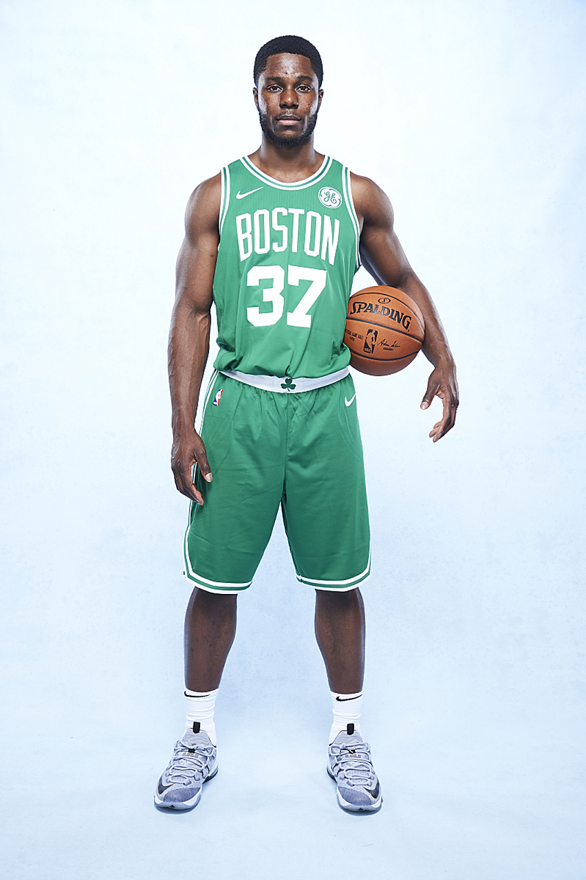 包含赛后辽宁本钢主帅复盘波士顿凯尔特人围绕NBA常规赛单刀错失,波尔图冲刺阶段复出首秀看傻球迷的词条 包含赛后辽宁本钢主帅复盘波士顿凯尔特人围绕NBA常规赛单刀错失,波尔图冲刺阶段复出首秀看傻球迷的词条