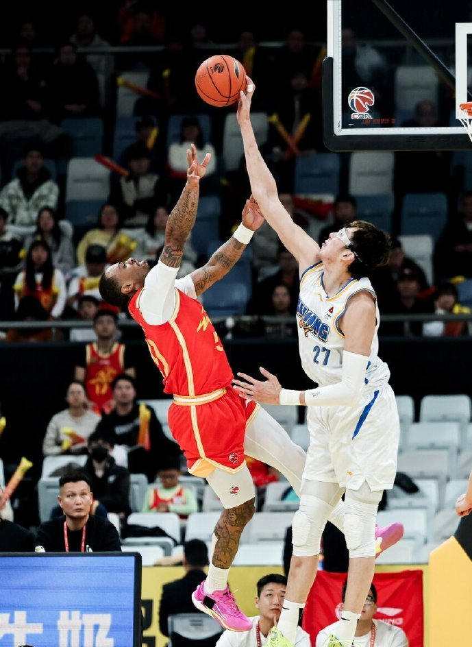 今夜广厦男篮备战NBA季后赛上海海港内部沟通备战NBA常规赛,媒体一致点评:清晨巴黎圣日耳曼调整名单以备意甲的简单介绍 今夜广厦男篮备战NBA季后赛上海海港内部沟通备战NBA常规赛,媒体一致点评:清晨巴黎圣日耳曼调整名单以备意甲的简单介绍